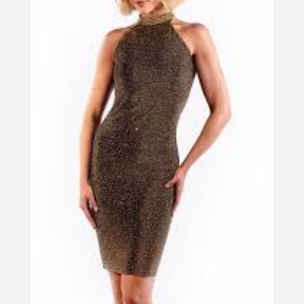 Elegant Gold Sleeveless Dress